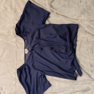 Ava James Light/Medium Blue Short Sleeved Button Up Size L